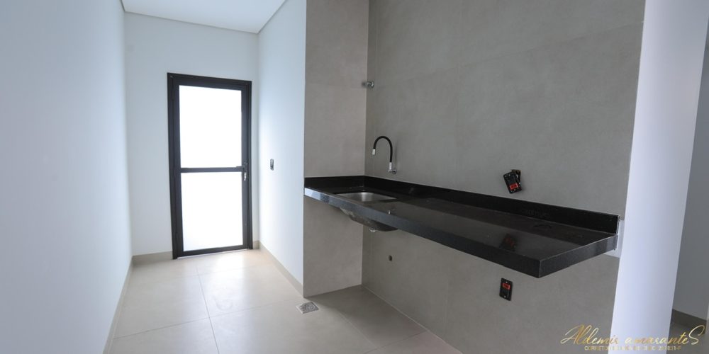 c8d3b3d2-0f92-4bcf-9308-37210eaf8468